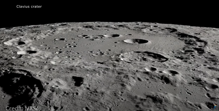 月のクラビウス・クレーター