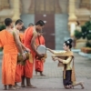 僧侶と女性