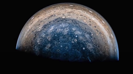 木星の極域