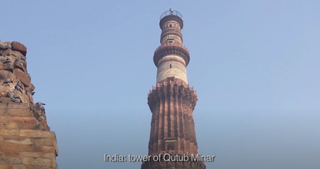 インド：クトゥブ・ミナールの塔