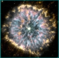 星雲NGC 6751のバレル（円筒）を見下ろす
