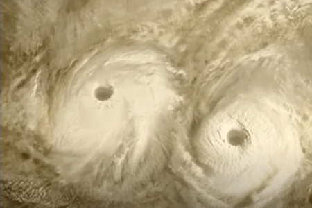 金星の南極上空にある双子のサイクロン