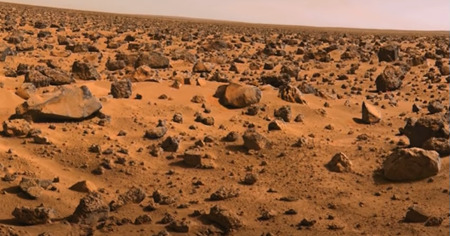 火星の表面の大小さまざまな岩石