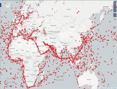 公海上で荷揚げができないタンカーの地図。