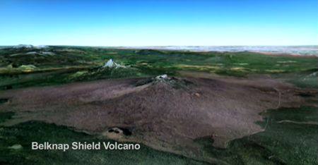 米国オレゴン州のカスケード山脈にある楯状火山