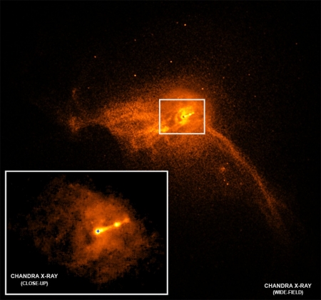 チャンドラ天文台が撮影したブラックホールM87*の電波画像
