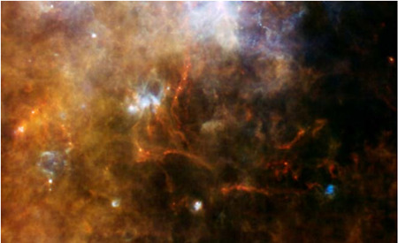 南十字星の星座にある冷たいガスの雲の中での星形成